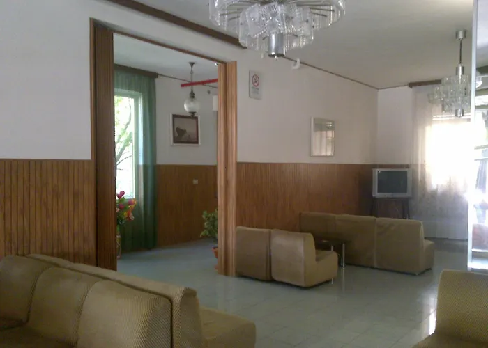 Hotel Elvira